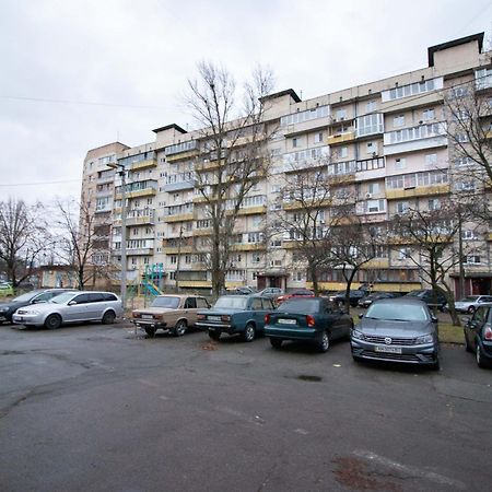 Kvartirkoff Na Volodymyra Ivasiuka 19A Kiev Exterior foto